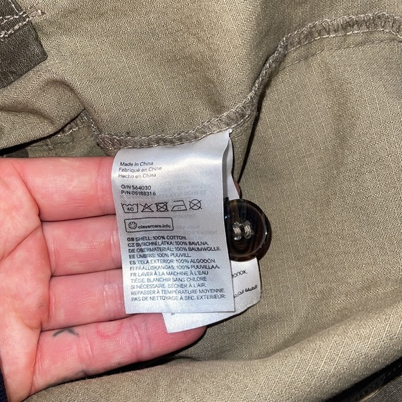 Divided / H&M Camo Utility Cargo Jacket Size 8 - Picture 7 of 7